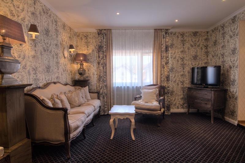 Landhotel Kern Бад Цвестен Екстериор снимка